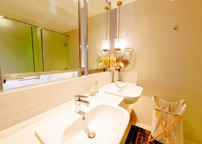 Luxury King Suite, Pool And Stunning Skyline Views Apartamento Manila