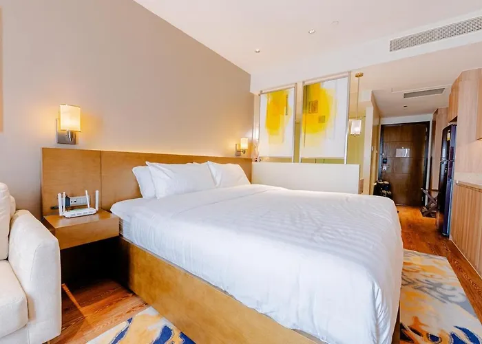 Luxury King Suite, Pool And Stunning Skyline Views *
