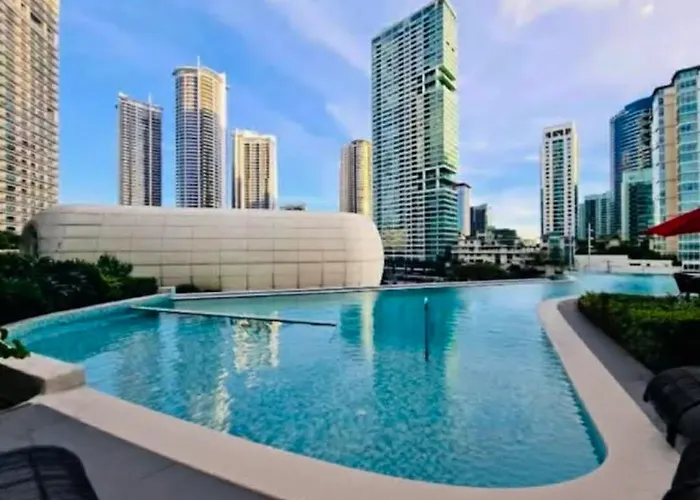 Apartamento Luxury King Suite, Pool And Stunning Skyline Views Manila