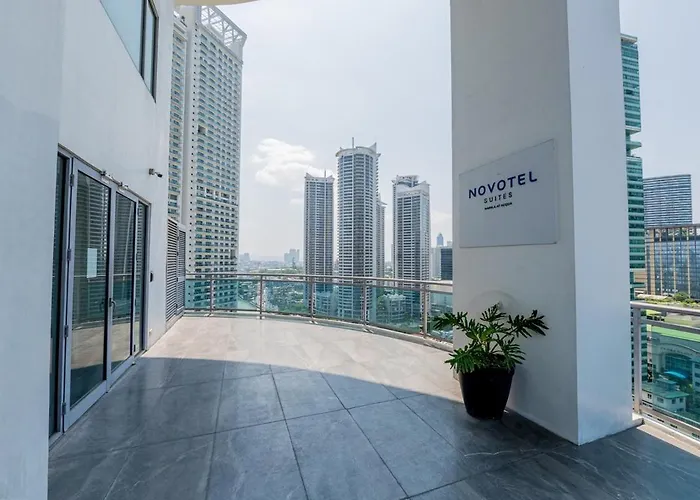 Luxury King Suite, Pool And Stunning Skyline Views *